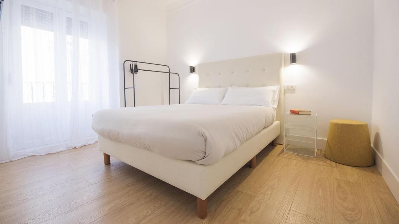 Apartamentos Boutique Puerta de Reyes Toledo Exterior foto